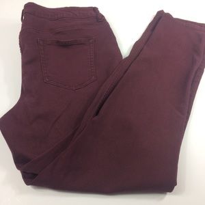Maurice Short Maroon jeggins